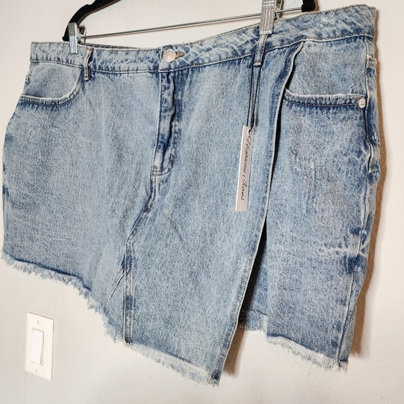NWT Highway Jeans Plus Size Denim asymmetrical skort. Women's plus size 24. - Picture 7 of 16